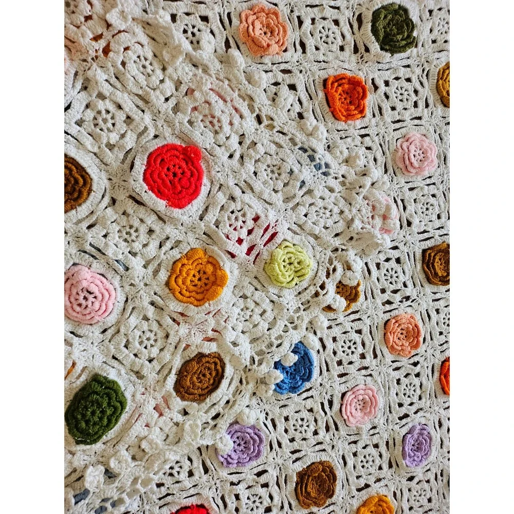 Vintage Handmade Crochet 3D Rose Flower Blanket White Multi Cottagecore 82x64 - Picture 7 of 9